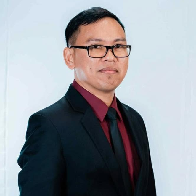 RUEL DAGA-ANG CALATRAVA